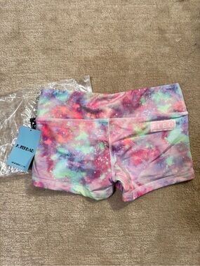 NWT fleo shorts